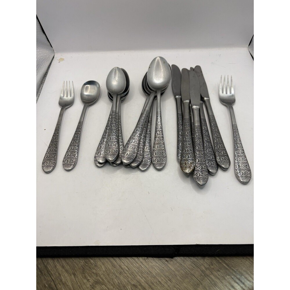 Lot Of 20 Pieces Of Stanley Robert’s “Pandora” SRI Stainless Japan Flatware